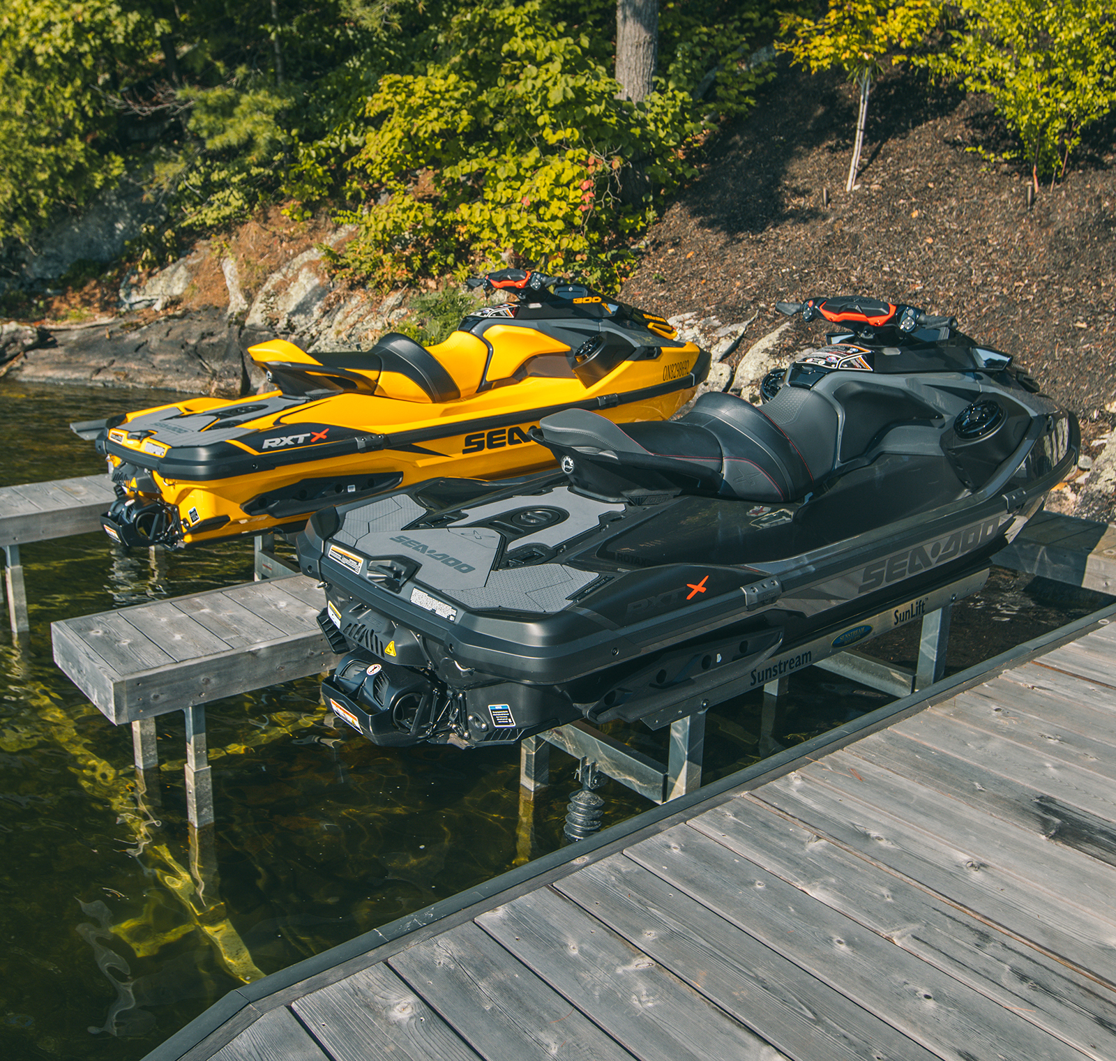 Sunstream PWC lift installed on Ontario dock